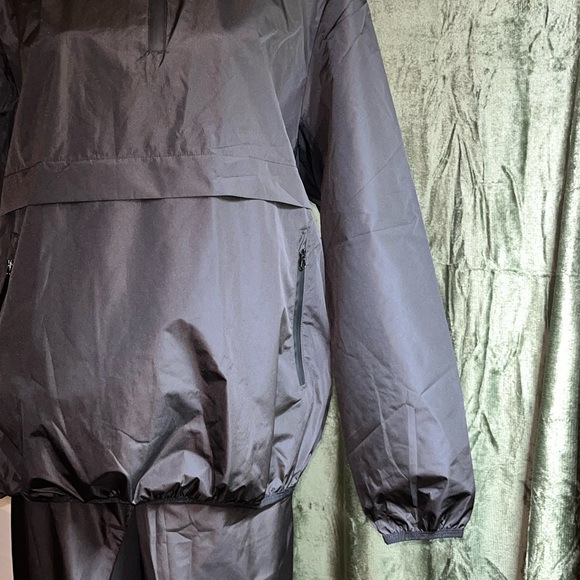 Black Nylon 2Pc. Sauna/Workout Suit Brand New Never Worn - Picture 3 of 15